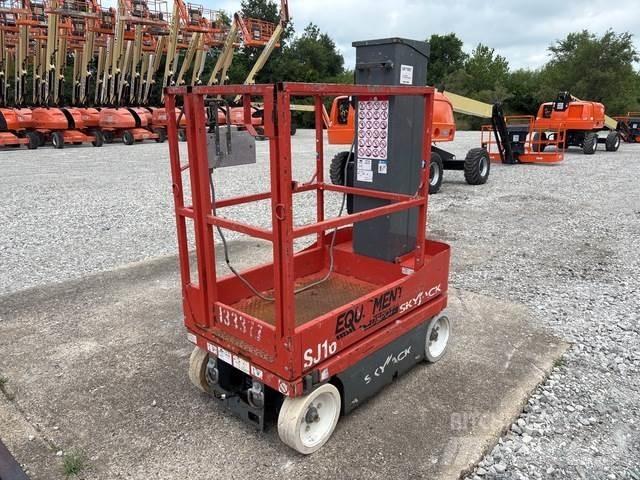 SkyJack SJ16 Used Personnel lifts and access elevators