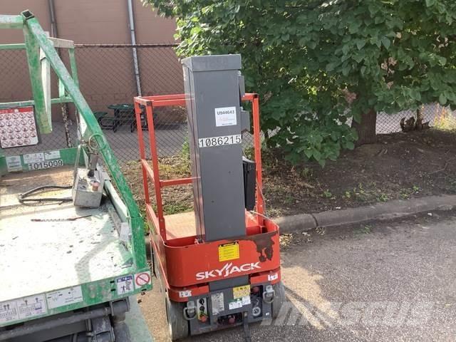 SkyJack SJ16 Used Personnel lifts and access elevators