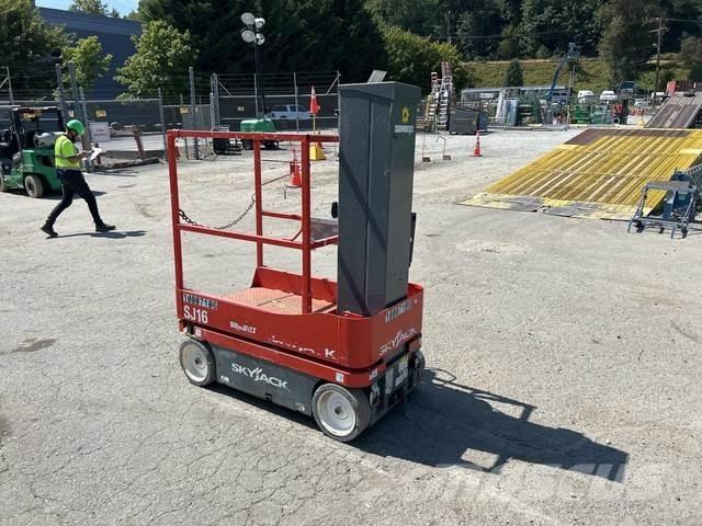 SkyJack SJ16 Used Personnel lifts and access elevators