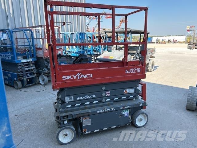 SkyJack SJ3219 Scissor lifts