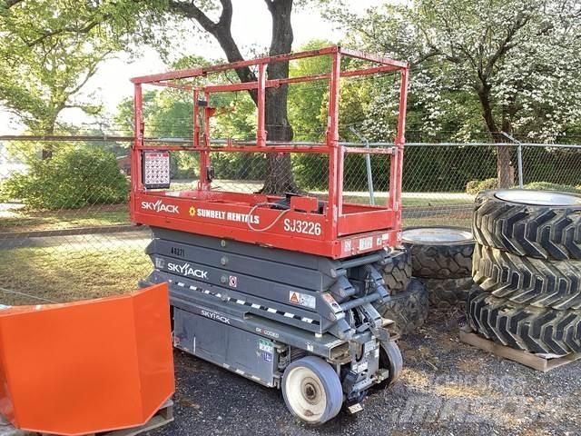 SkyJack SJ3226 Scissor lifts