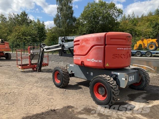 SkyJack SJ51AJ Articulated boom lifts