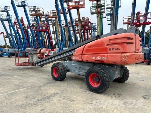 SkyJack SJ61T Telescopic boom lifts