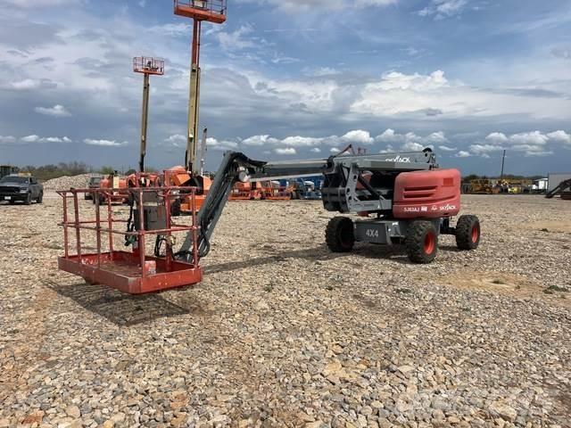 SkyJack SJ63AJ Articulated boom lifts