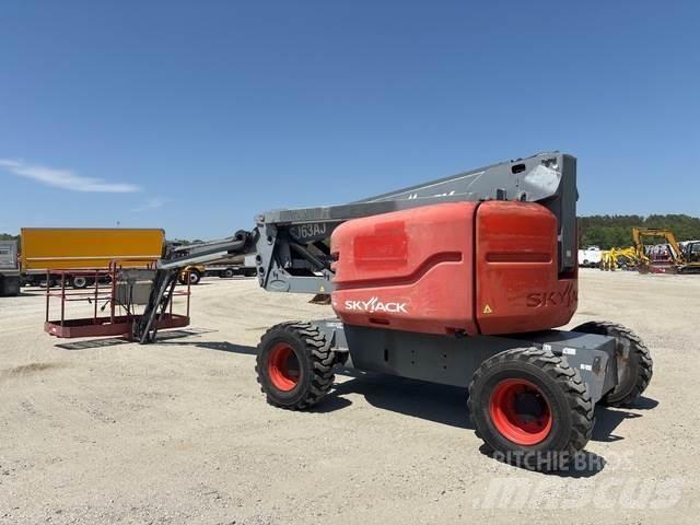 SkyJack SJ63AJ Articulated boom lifts
