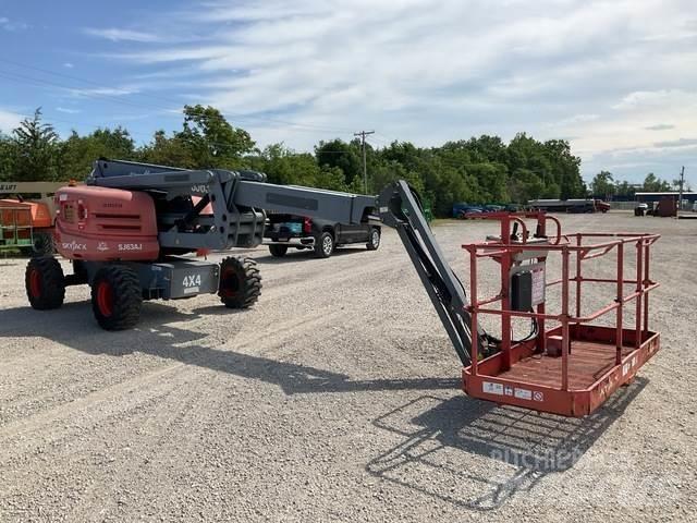 SkyJack SJ63AJ Articulated boom lifts