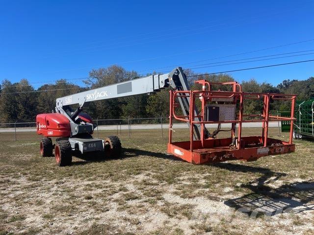 SkyJack SJ86T Telescopic boom lifts