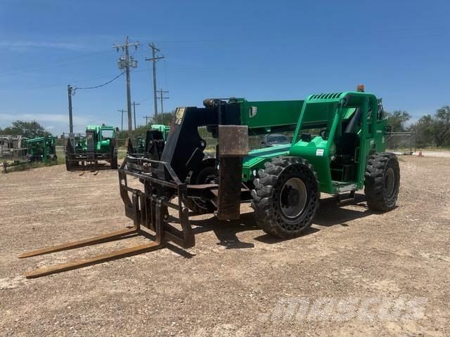 SkyTrak 10042 Telescopic handlers