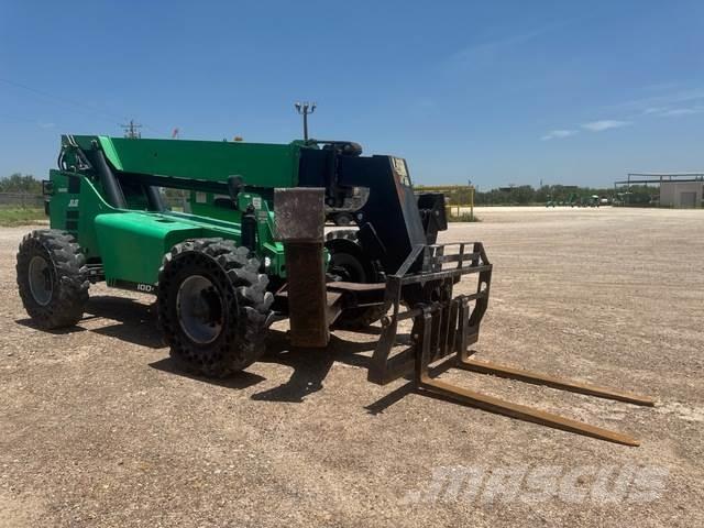 SkyTrak 10042 Telescopic handlers