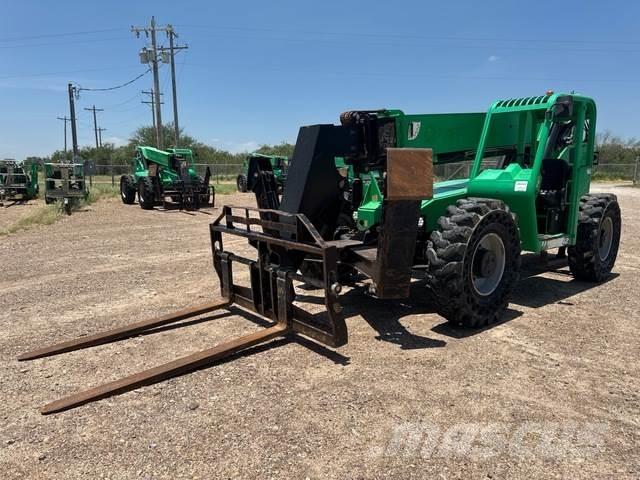 SkyTrak 10042 Telescopic handlers