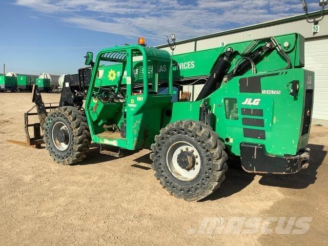 SkyTrak 10042 Telescopic handlers