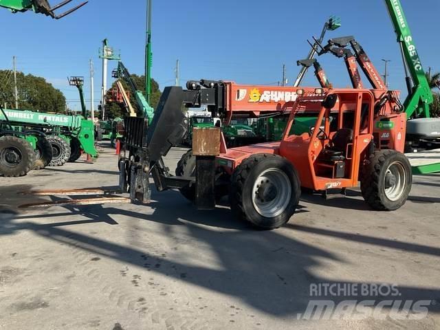 SkyTrak 10054 Telescopic handlers