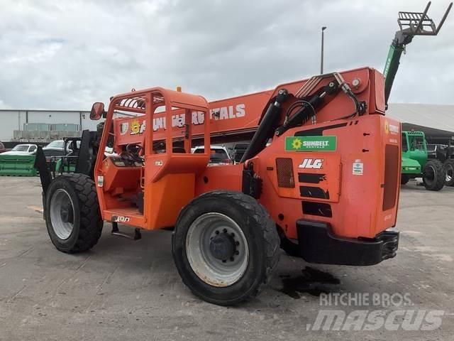 SkyTrak 10054 Telescopic handlers