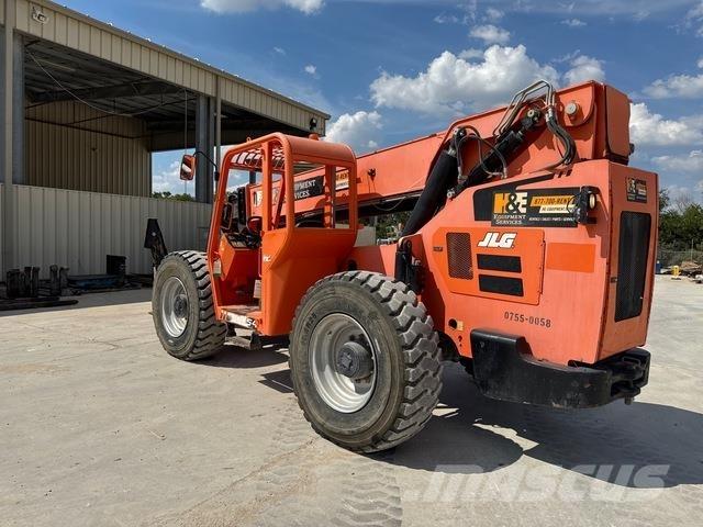 SkyTrak 10054 Telescopic handlers