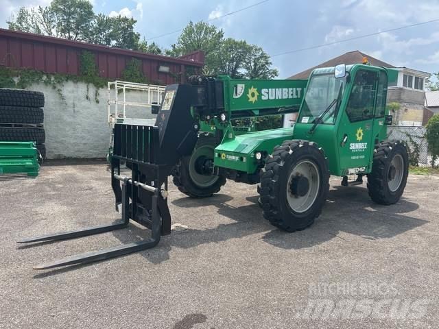 SkyTrak 6042 Telescopic handlers