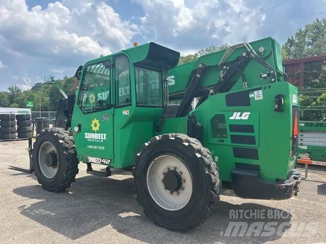 SkyTrak 6042 Telescopic handlers