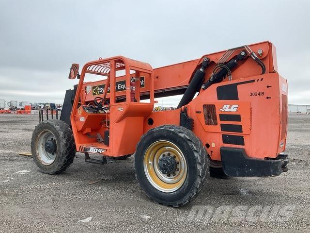 SkyTrak 8042 Telescopic handlers