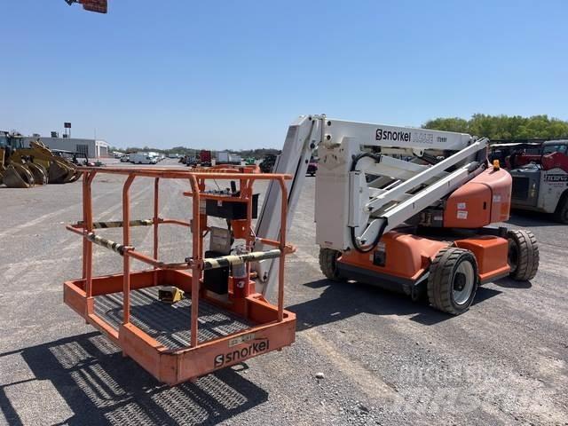 Snorkel A46JE Articulated boom lifts