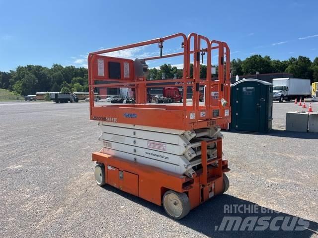 Snorkel S4732E Scissor lifts