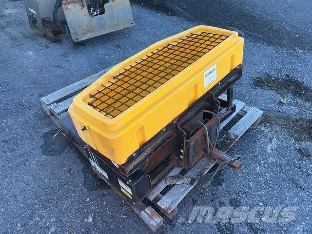 SnowEx SD-600 Sand and salt spreaders