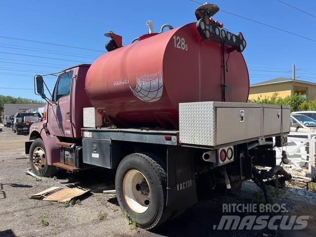 Sterling L7500 Commercial vehicle
