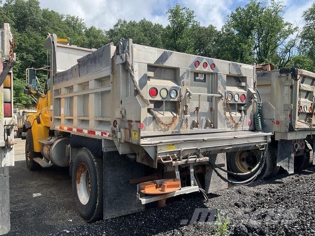 Sterling L8500 Snow blades and plows