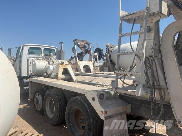 Sterling L9500 Other trucks