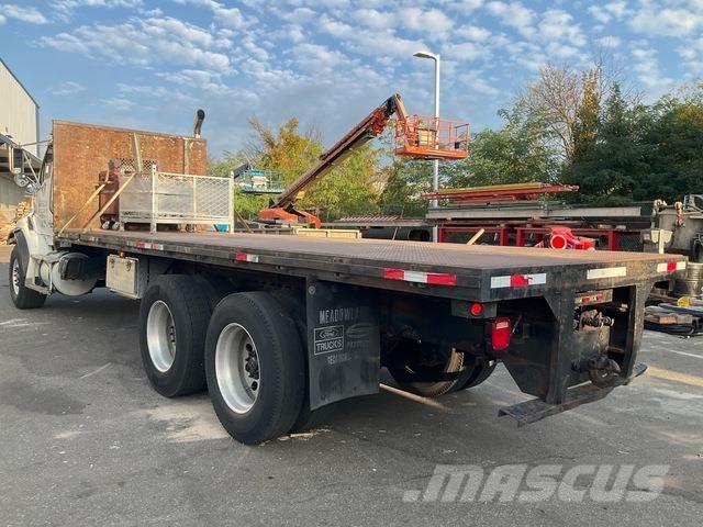 Sterling L9500 Flatbed / Dropside trucks