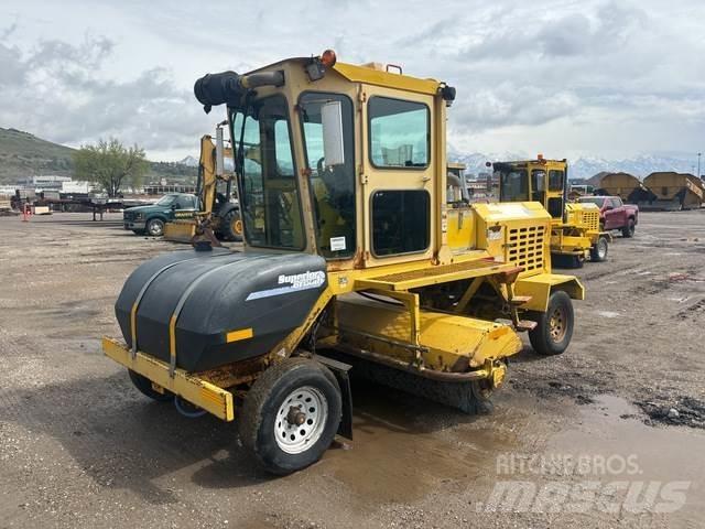 Superior DT80J Indoor sweepers