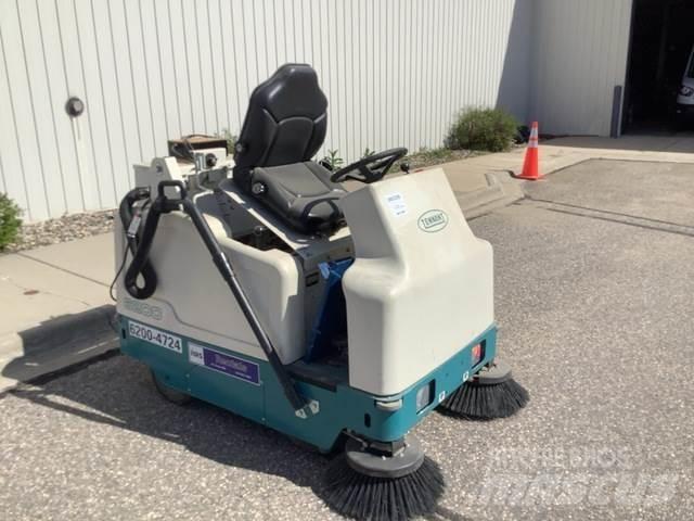 Tennant 6200 Indoor sweepers