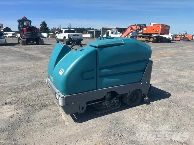 Tennant 7300 Scrubber dryers