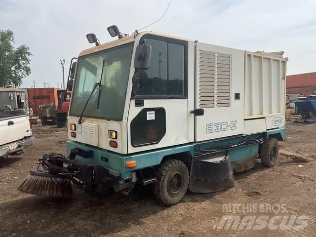 Tennant 803-II Sweeper trucks