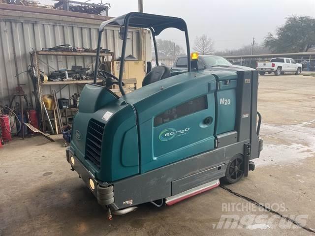 Tennant M20 Scrubber dryers