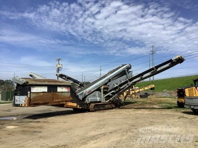 Terex M2100-3 Screeners