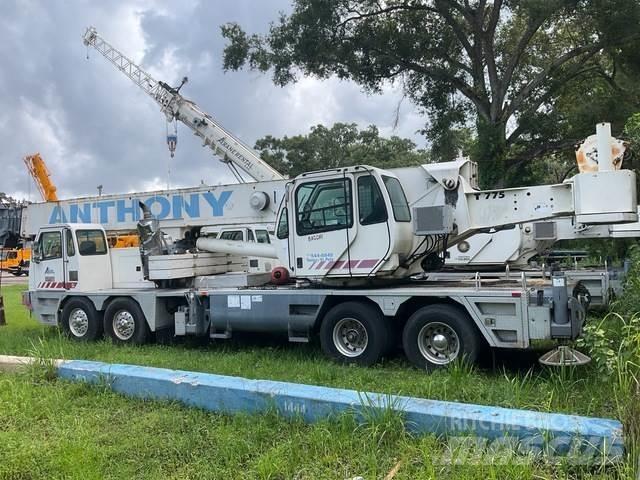 Terex T775 Track mounted cranes