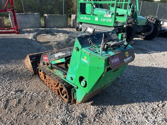 Toro 22323G Skid steer loaders