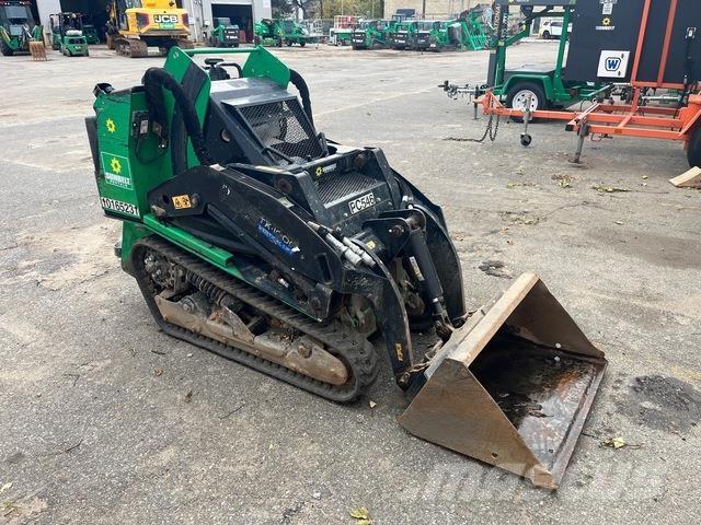 Toro 22327G Skid steer loaders