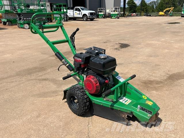 Toro 22615G Stump grinders