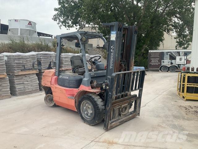 Toyota 7FGU35 Other