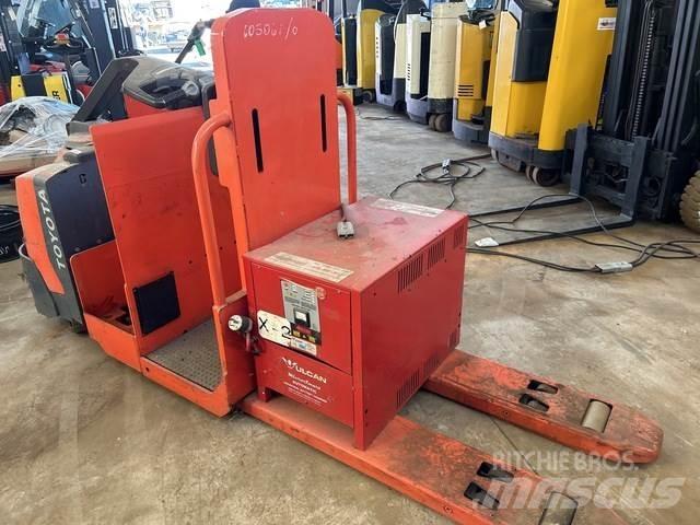 Toyota 8HBC30 Hand pallet truck