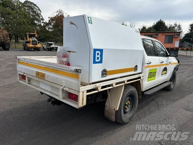 Toyota HiLux Pick up/Dropside