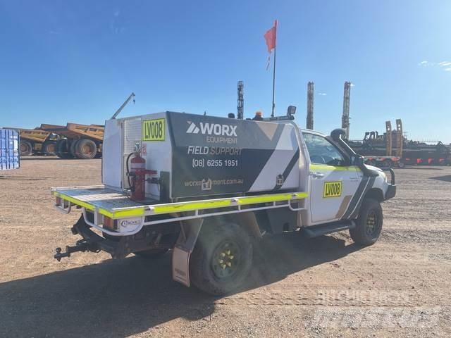 Toyota Hilux Pick up/Dropside
