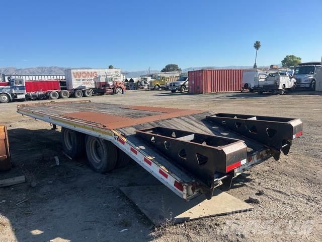 Trail King  Car carrier