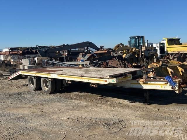 Trail King  Car carrier