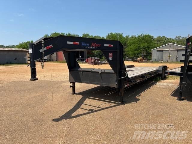 TrailMaxx  Car carrier