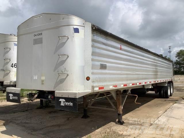 Travis T102 Tipper trailers