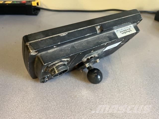 Trimble CB460 Other