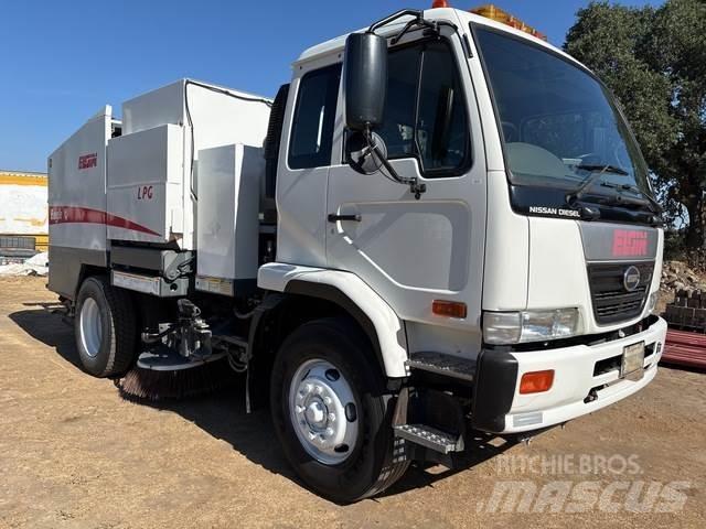 UD 3300 Sweeper trucks