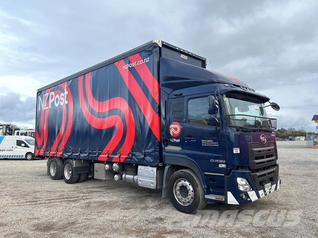 UD CD 25 360 Curtain sider trucks