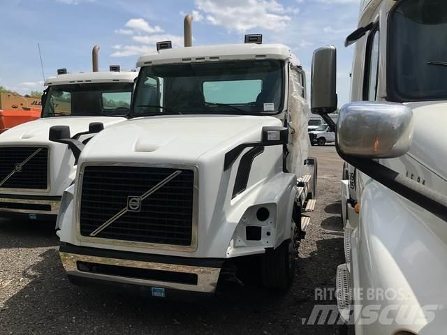Volvo  Prime Movers